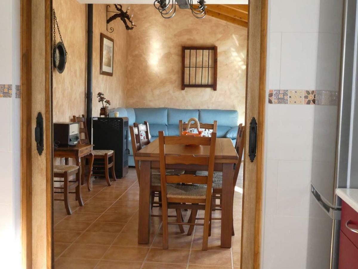 El Carro Del Abuelo Villa Villovela de Piron Luaran gambar