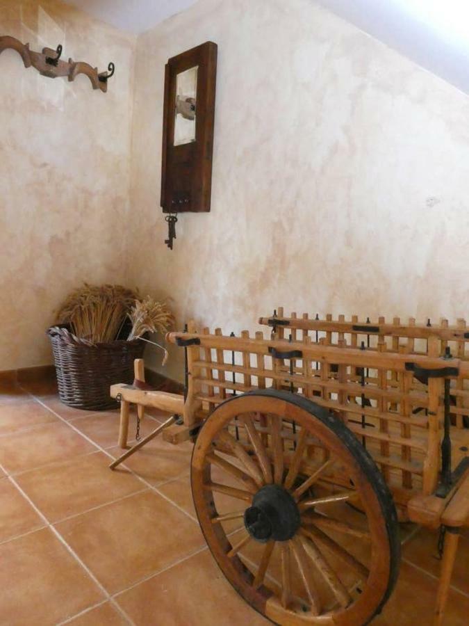 El Carro Del Abuelo Villa Villovela de Piron Luaran gambar